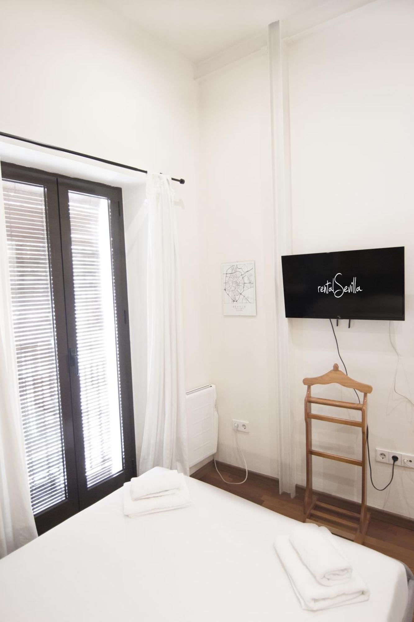 Rentalsevilla Alhondiga Exterior photo